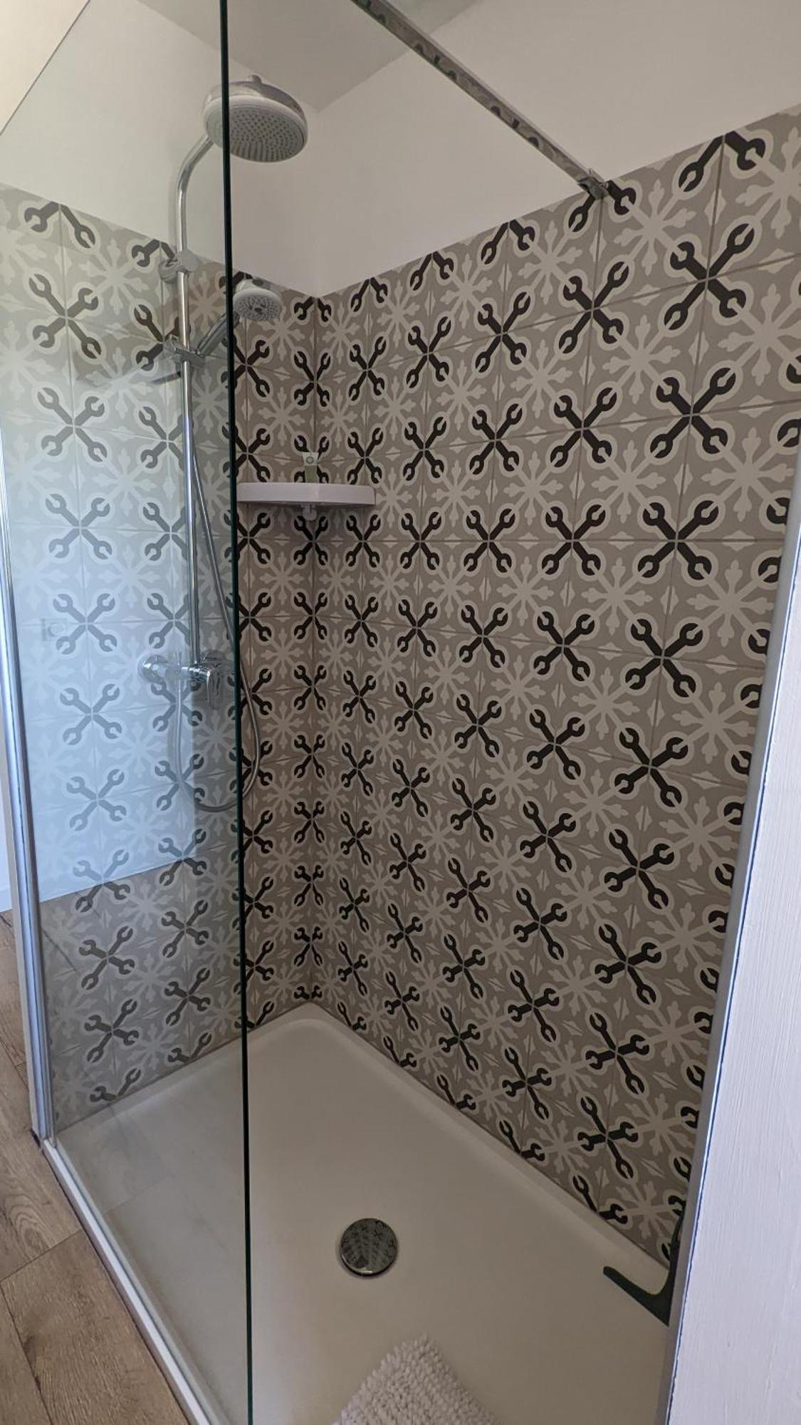 Chambre L A Tavel Ngoại thất bức ảnh