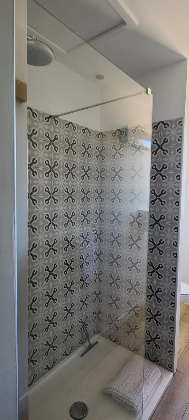 Chambre L A Tavel Ngoại thất bức ảnh